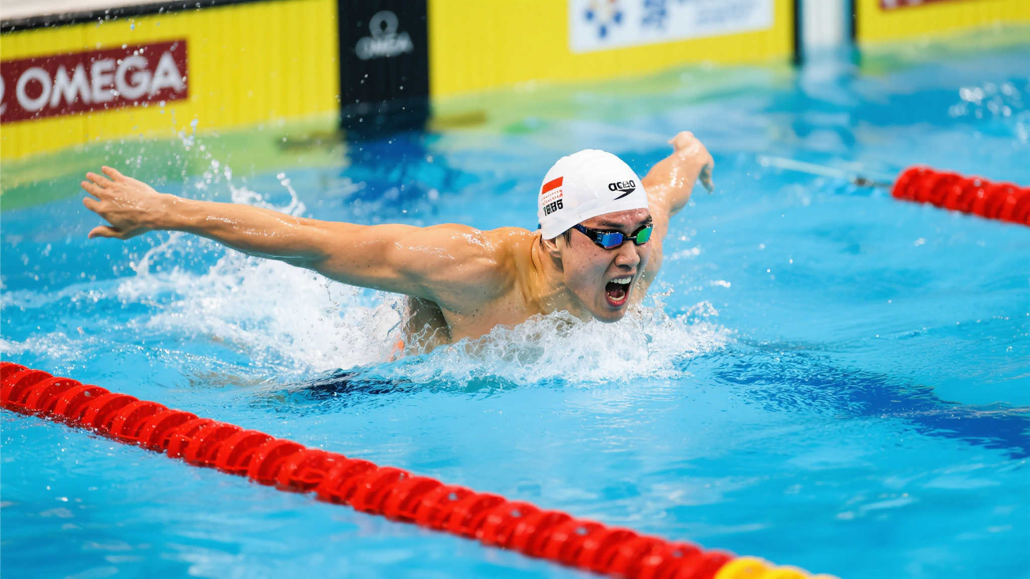 震撼！33岁孙杨自由泳后程爆发惊人冲刺，强势夺冠！